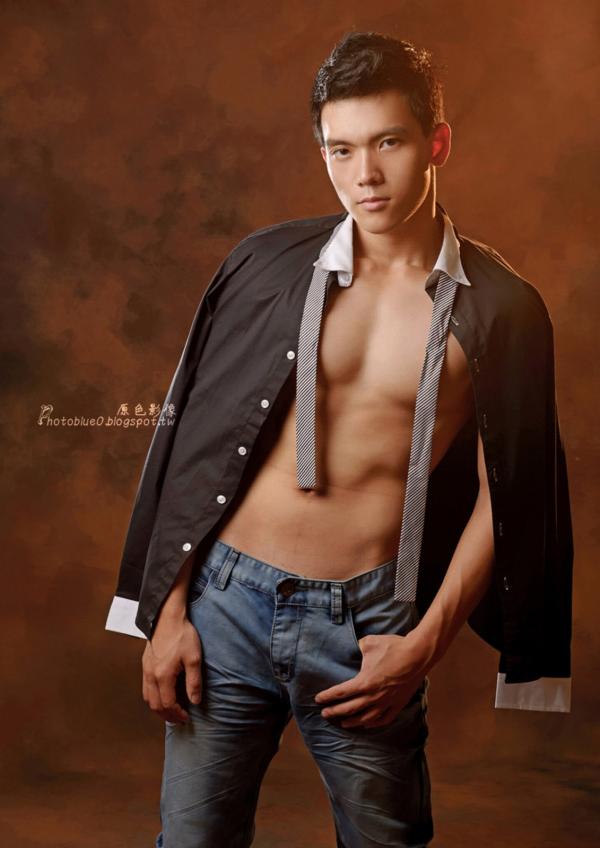 BlueMan-10-:-Sex-And-Model