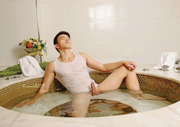 BlueMan-10-:-Sex-And-Model