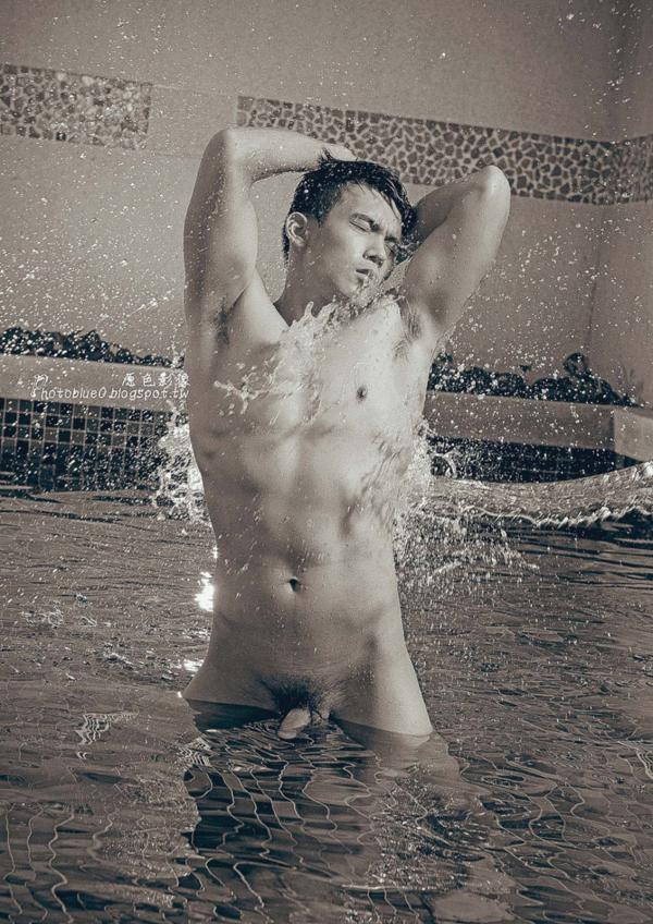 BlueMan-10-:-Sex-And-Model