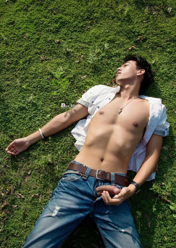 BlueMan-56--Pics--BTS-