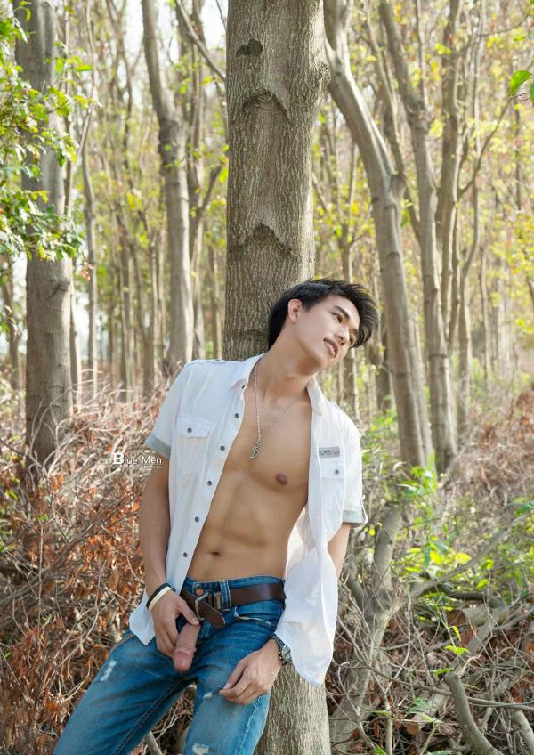 BlueMan-56--Pics--BTS-