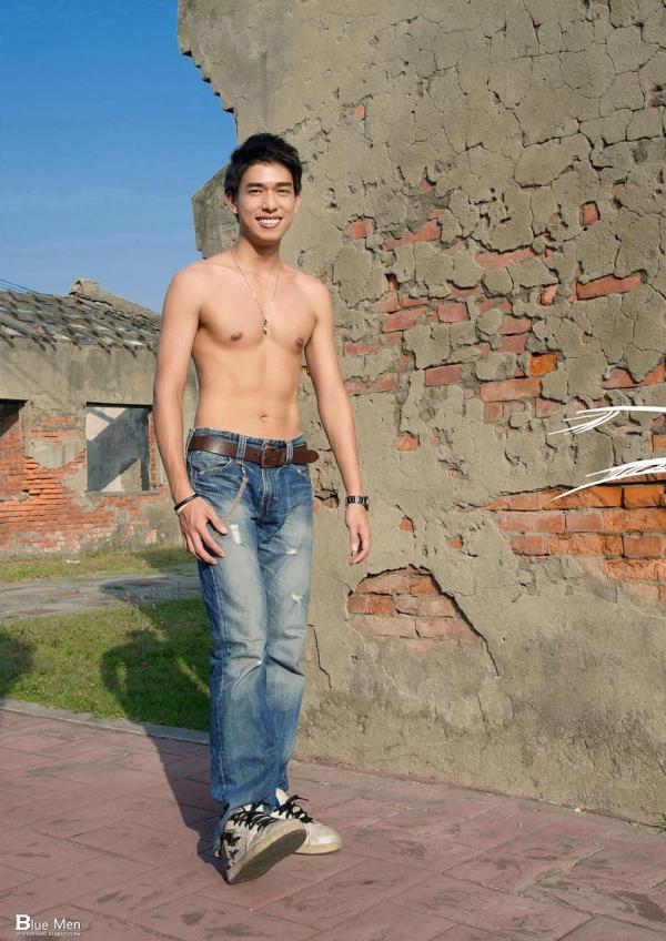 BlueMan-56--Pics--BTS-