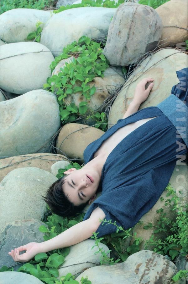 BlueMen-014--Men’s-Milk-Attraction