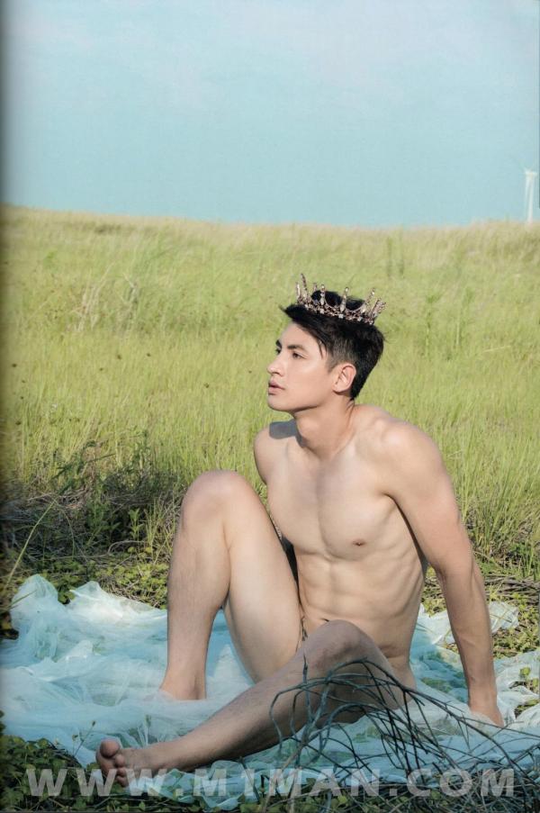 BlueMen-014--Men’s-Milk-Attraction