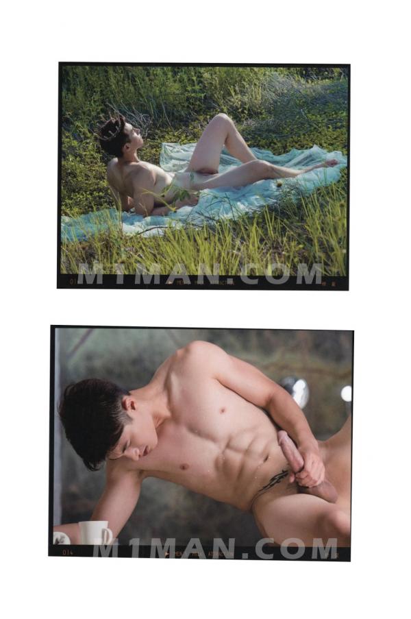 BlueMen-014--Men’s-Milk-Attraction