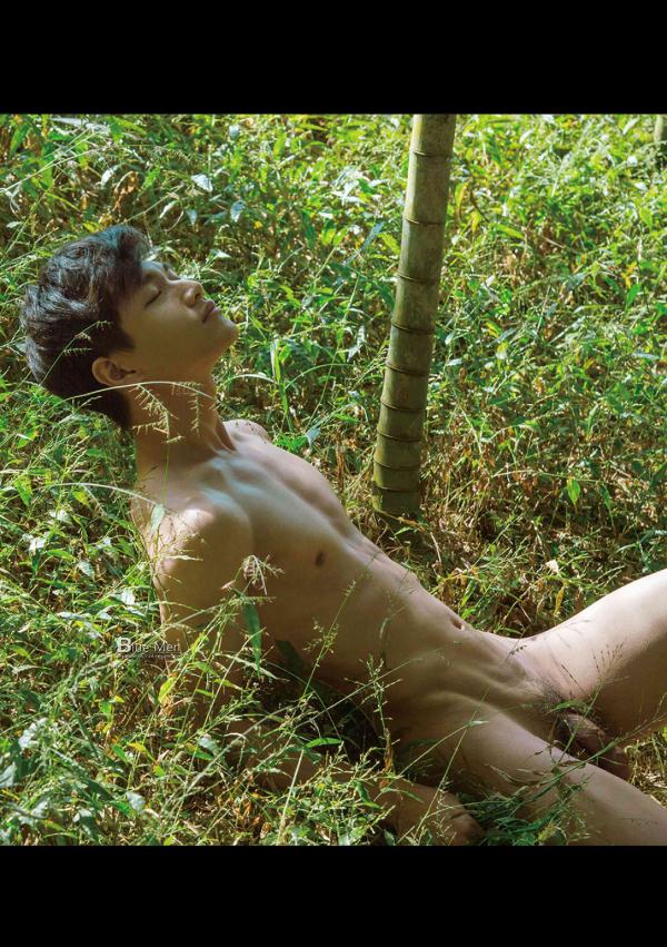 Blueman-Magazine-no.129--Weicheng