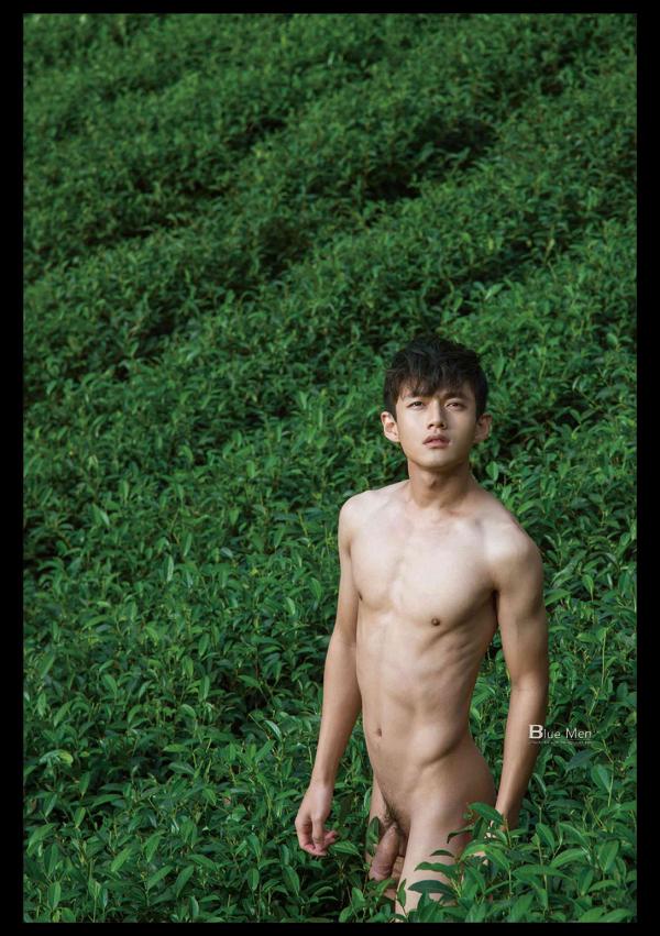 Blueman-Magazine-no.129--Weicheng