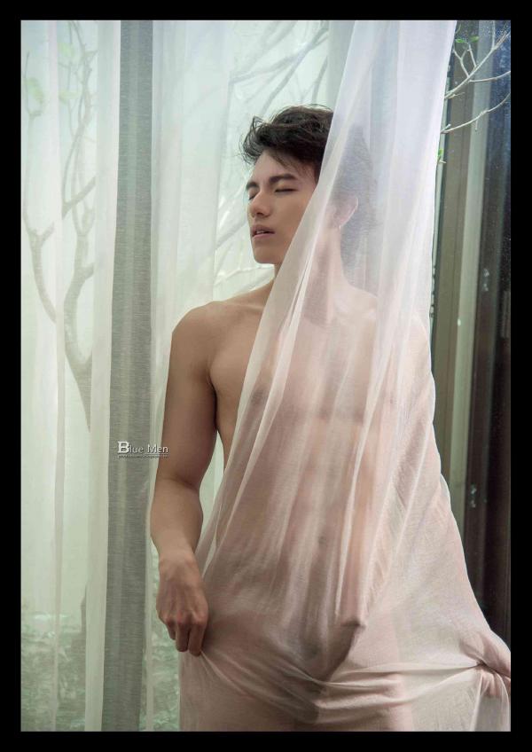 Bluemen-Magazine-no.104--ERIC