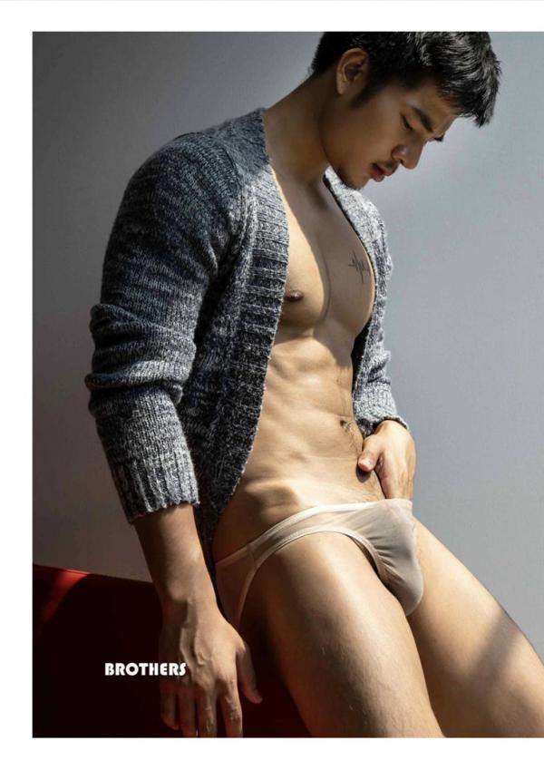 Brothers-Vol.33--Parn