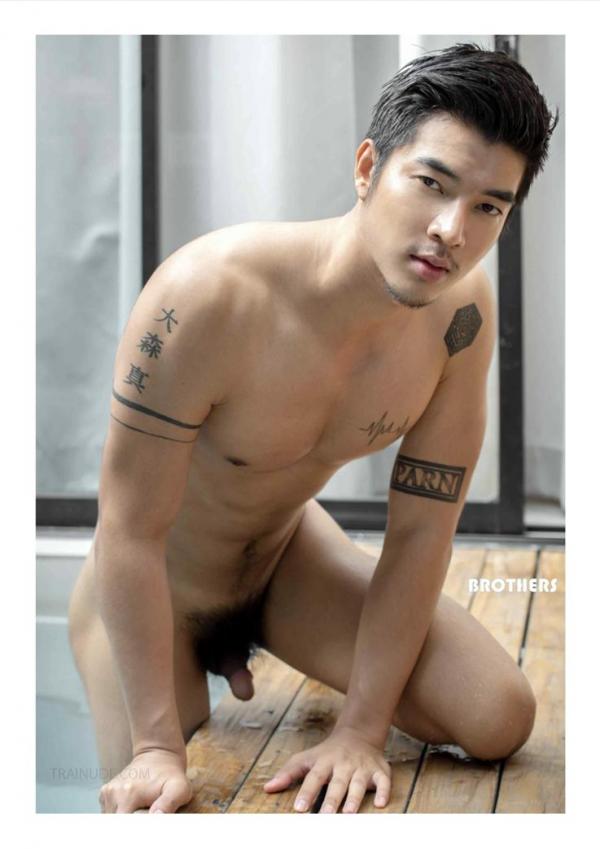 Brothers-Vol.33--Parn