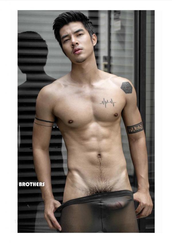 Brothers-Vol.33--Parn