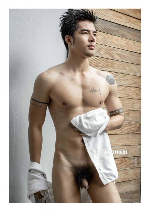 Brothers-Vol.33--Parn