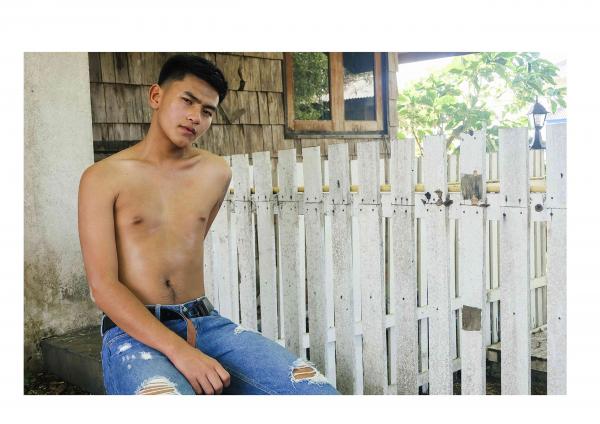 DUDEK-ISSUE-01---A-DAY-FOR-A-PATTAYA-BOY