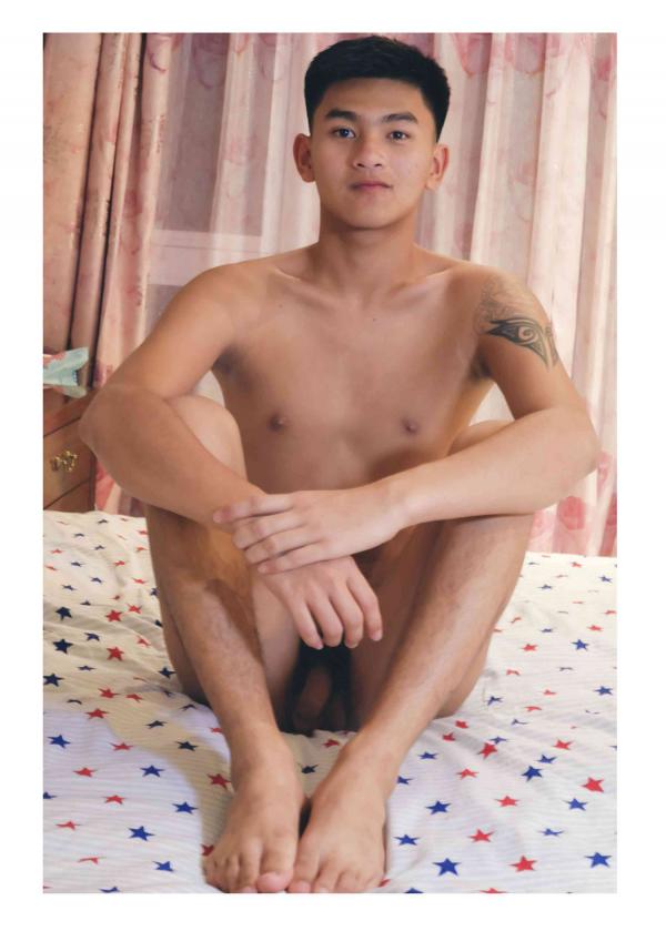 DUDEK-ISSUE-01---A-DAY-FOR-A-PATTAYA-BOY