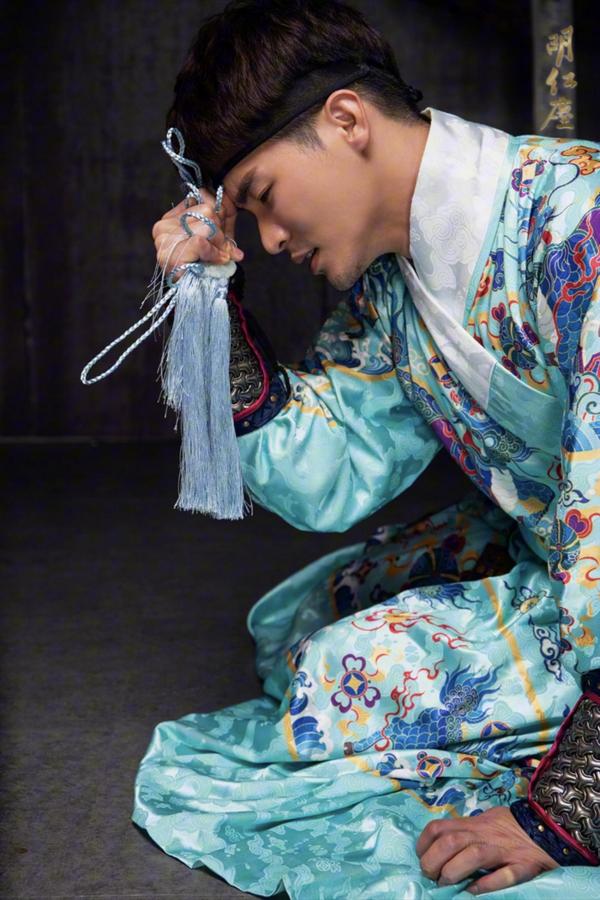 DaoXQ.KinG--HOÀNG-THƯỢNG-VÀ-TÔI