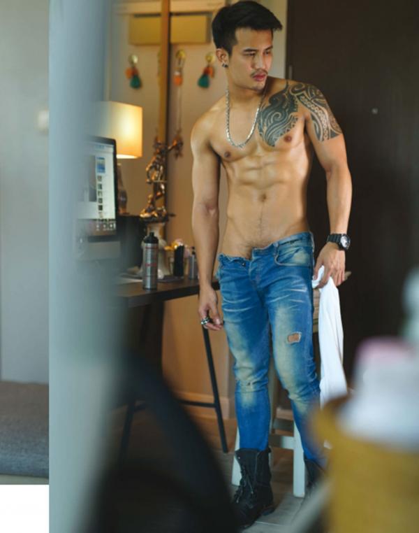 December-Cushy-01--Bheady