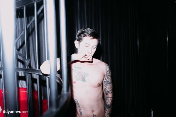 Duy-Anh-Vu-photography-–-Love-Jail-Full-Cock-Sex