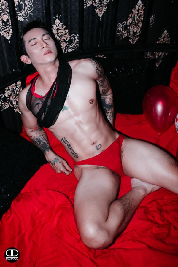 Duy-Anh-Vu-photography-–-Love-Jail-Full-Cock-Sex