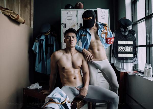 FOXX-vol.-1-–-An-Đức-Quân-Quân-Cua