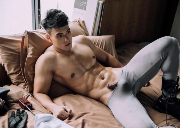 FOXX-vol.-1-–-An-Đức-Quân-Quân-Cua