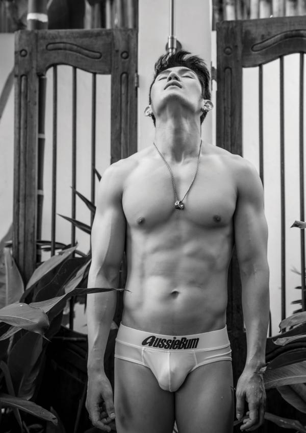 Gemini-09--ChinG-Peerawich-R