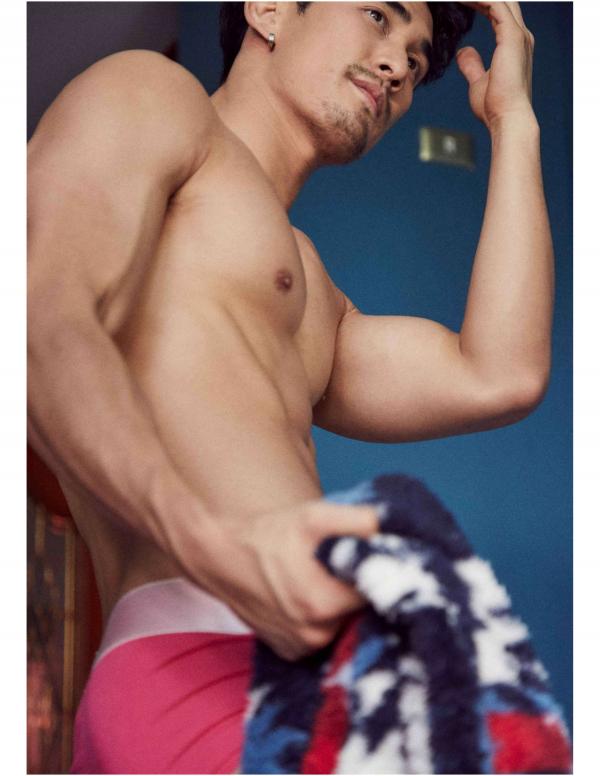 HABITSMEN-01--Dew-Nattapong-Promsing