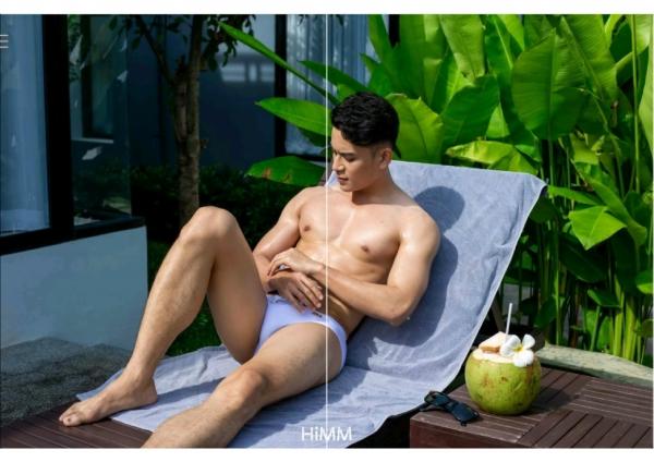 HiMM-12--Naked-Issue