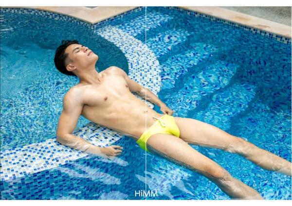 HiMM-12--Naked-Issue