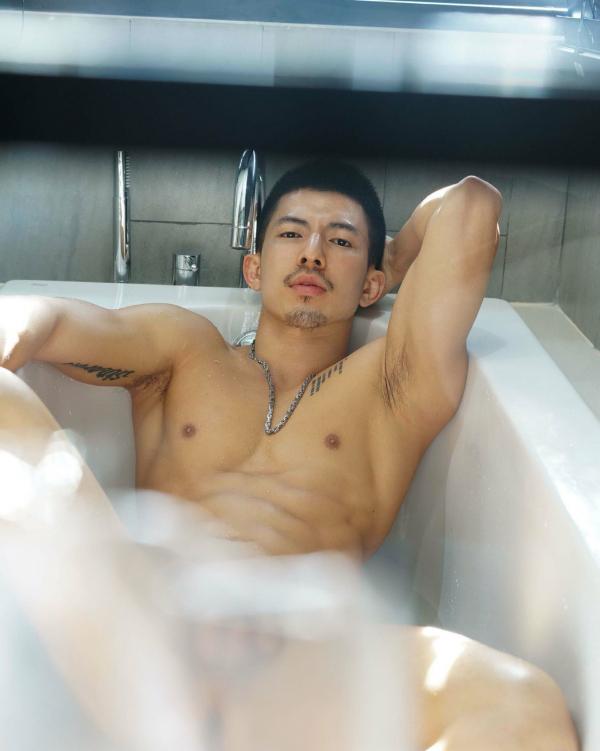 Homme-vol1--Silveron