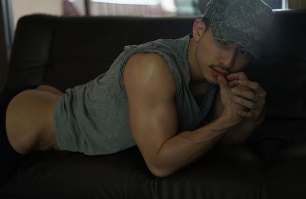 Homme-vol1--Silveron