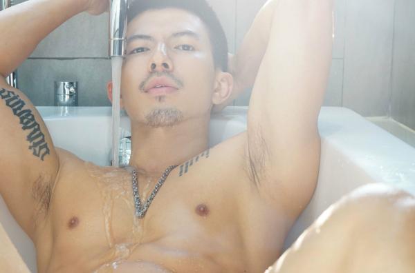 Homme-vol1--Silveron