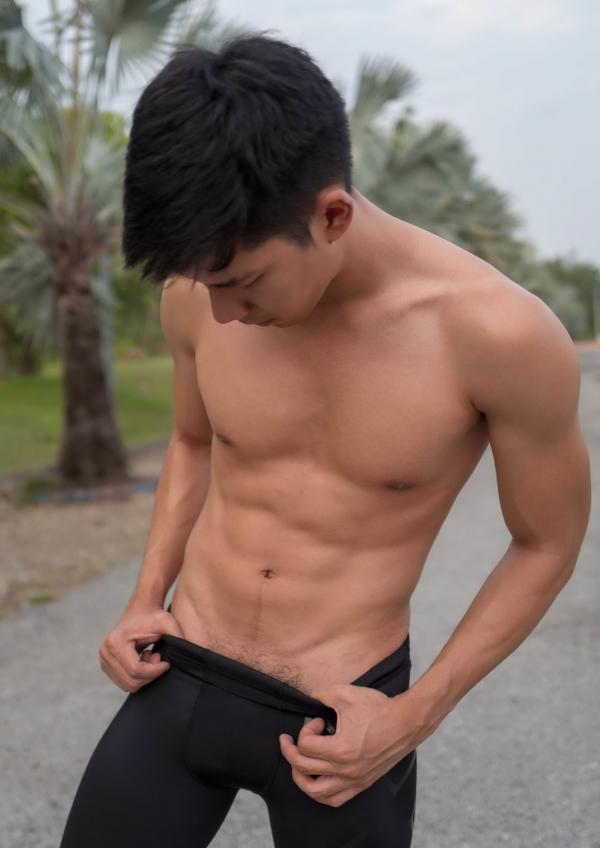 HunGer-Homme-02--Fame-Krittapat