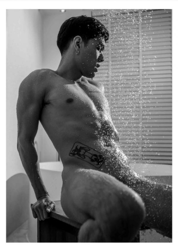 HunGer-Homme-09--ARM-Akkharat