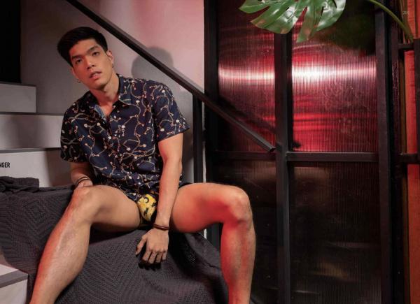 HunGer-Homme-09--ARM-Akkharat