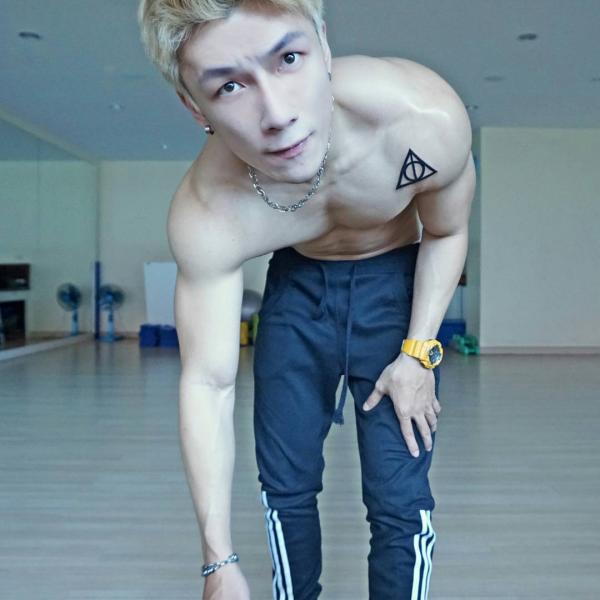 Hunger-Homme--Ice-Ratawit