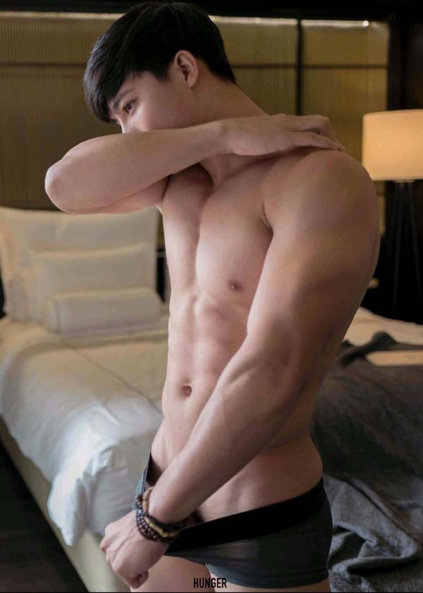 Hunger-Homme-04--Big-Panithan