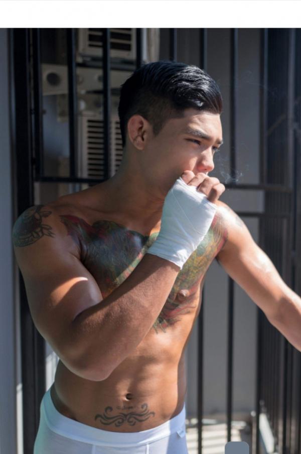 Hunger-Homme-06--Tick-Saksit