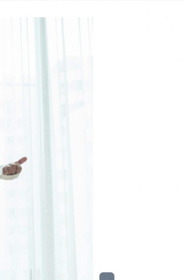 Hunger-Homme-06--Tick-Saksit