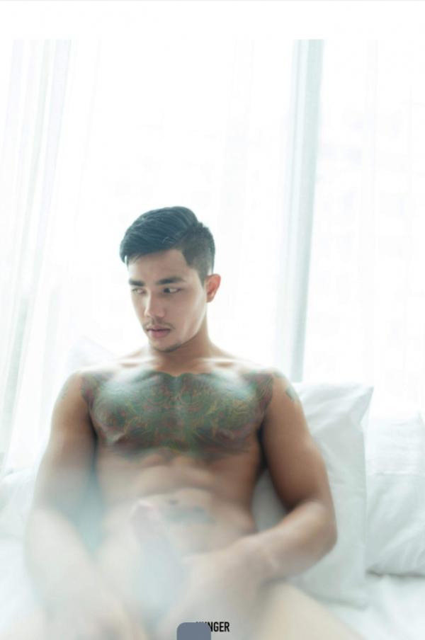 Hunger-Homme-06--Tick-Saksit