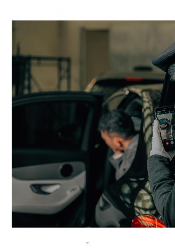 Hunt-No.04-–-Naughty-Driver