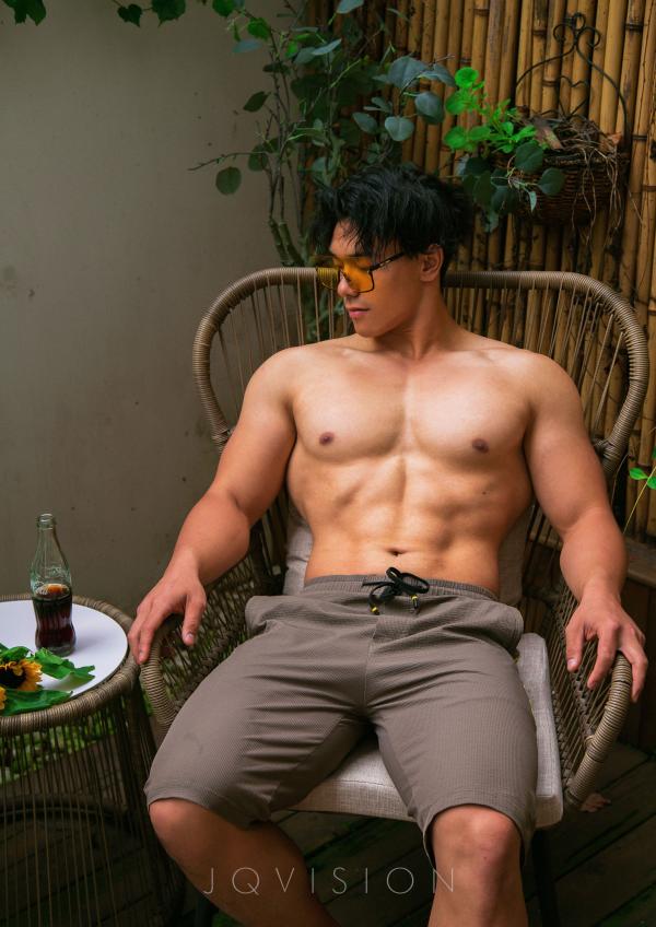 JQVISION-ISSUE-06-–-Zeng-Haoran