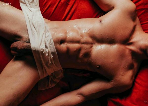 Kora-Special-No.02--Bloody-Valentines