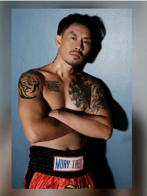 LABOUR-BKK--Issue-01---Keni-Styles