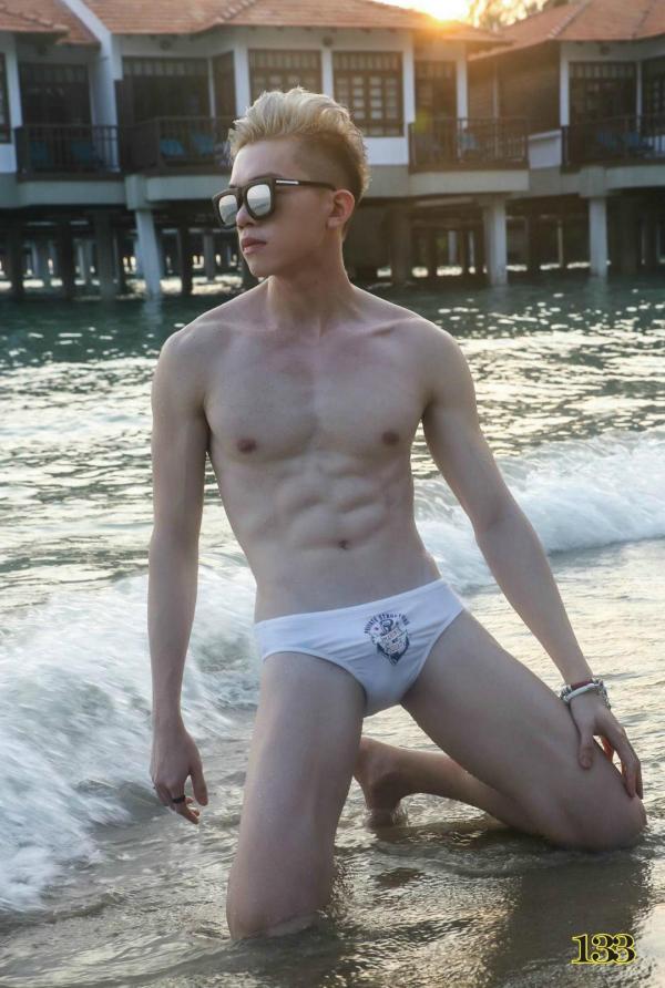 MAN--No.01---Kuala-Lumper-Fashion