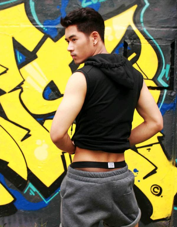 MAN-OMG-2-–-Ron-Apichat