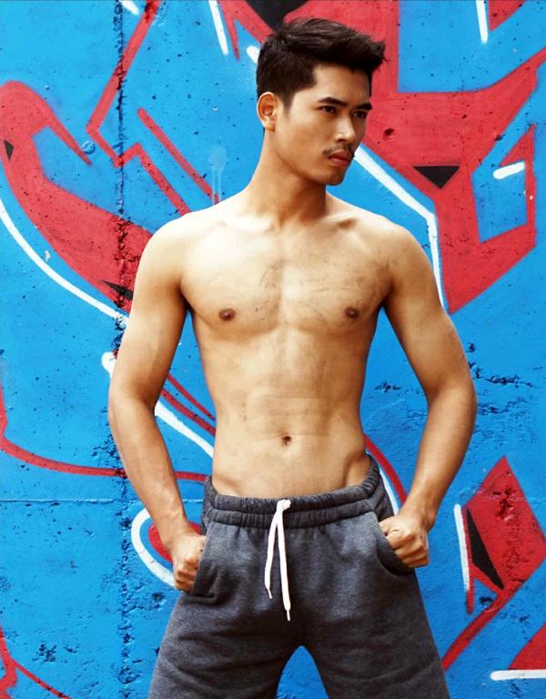 MAN-OMG-2-–-Ron-Apichat