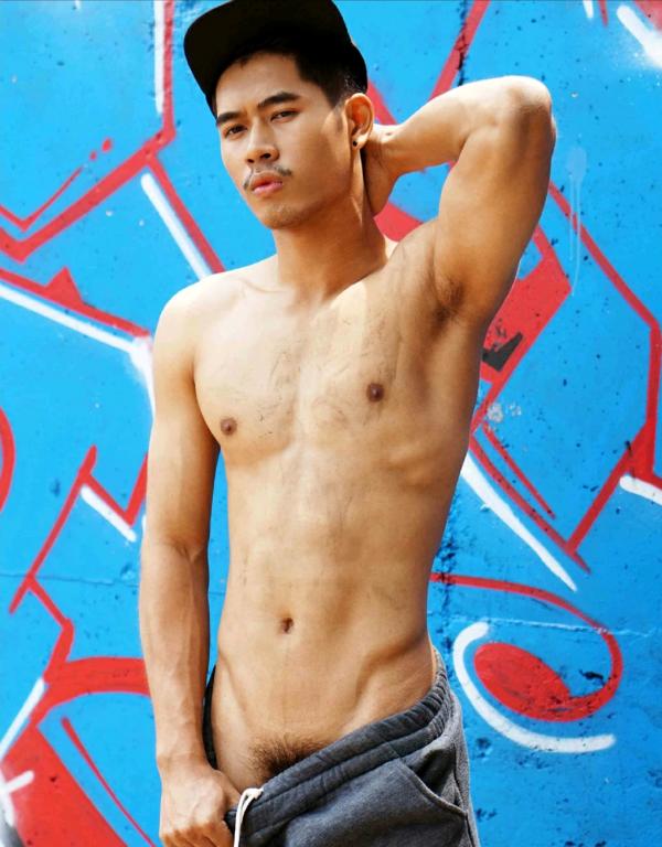 MAN-OMG-2-–-Ron-Apichat