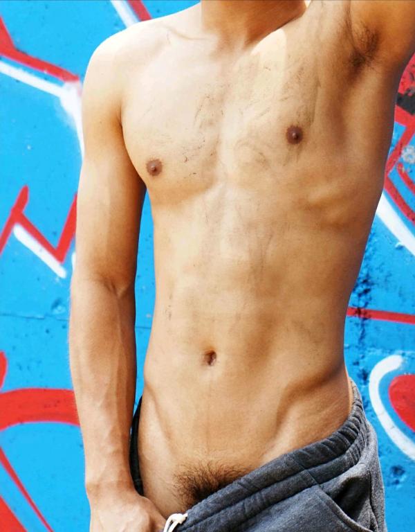 MAN-OMG-2-–-Ron-Apichat