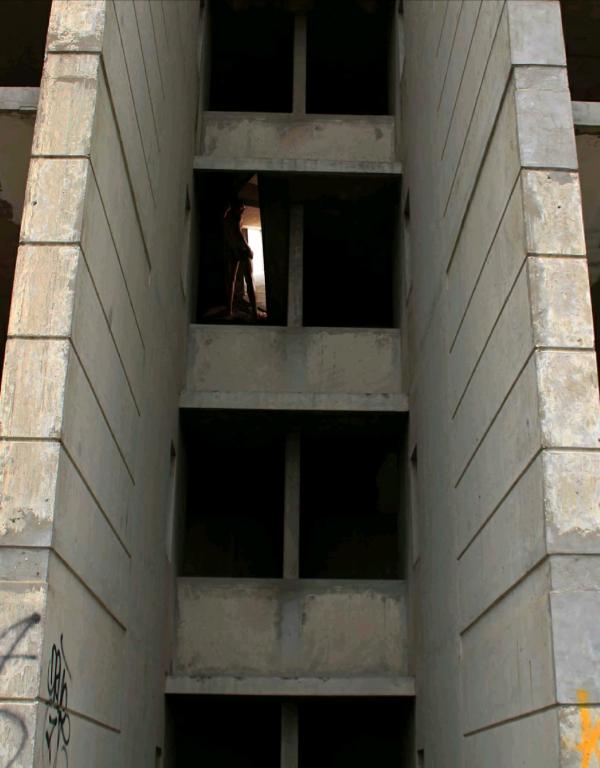 MAN-OMG-2-–-Ron-Apichat