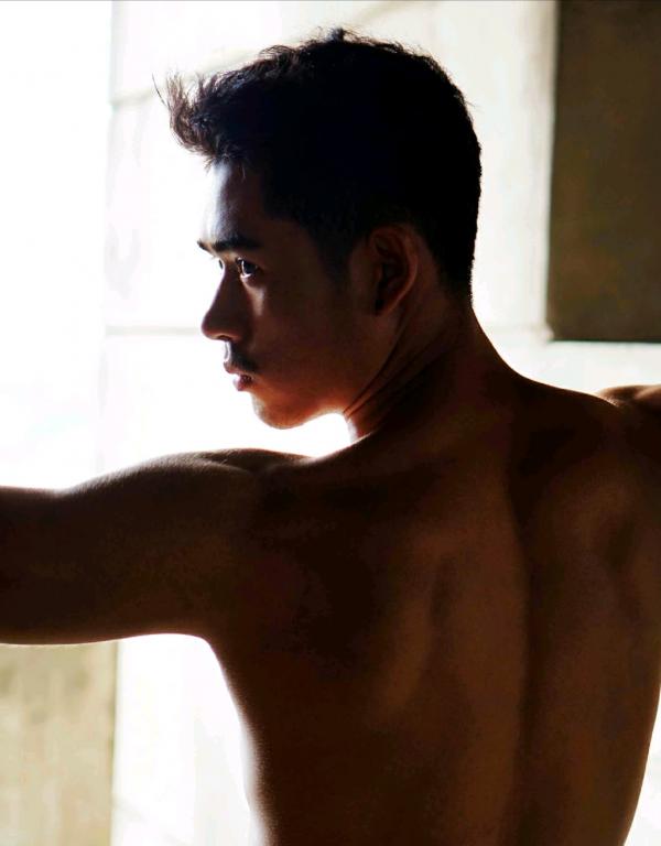 MAN-OMG-2-–-Ron-Apichat